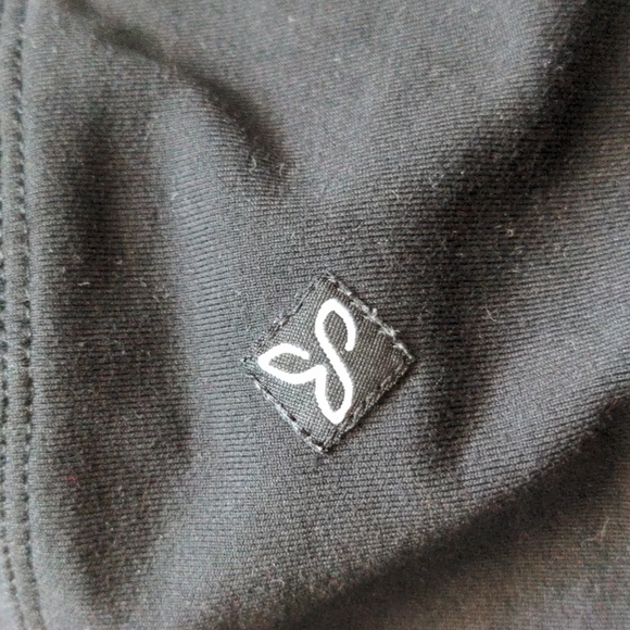 Re-posh!! LIKE NEW! PrAna Yoga Top • Size Small - Picture 3 of 5